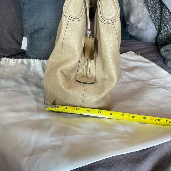 Coach Edie Bag - Picture 12 of 15